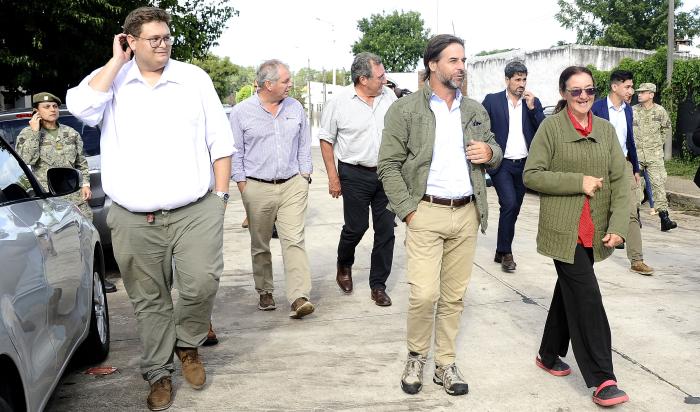 Presidente Lacalle Pou recorre zonas inundadas de Florida 