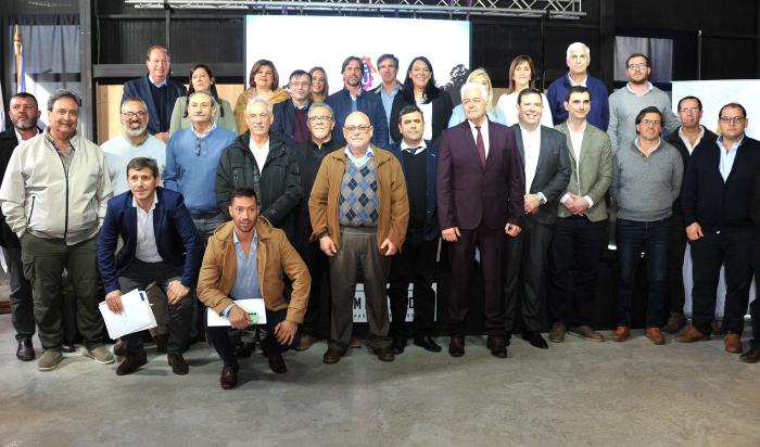 Lacalle Pou en reunión con comerciantes del interior del país