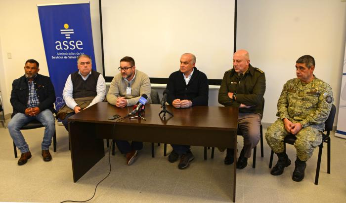 Mesa de autoridades durante la presentación de la iniciativa