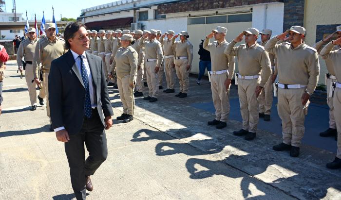 Lacalle Pou en Policía Caminera