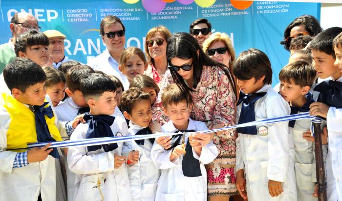 Inauguración escuela de tiempo completo en Pinepark, Costa de Oro