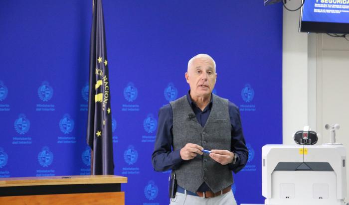Ministro del Interior, Carlos Negro