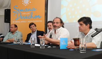 Autoridades en lanzamiento de la "Semana de los derechos de niños, niñas y adolescentes”