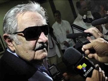 Presidente Mujica llega al aeropuerto de La Habana, Cuba