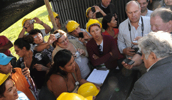 Presidente Mujica con participantes del Plan Juntos
