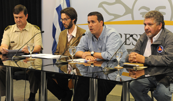 Integrantes del Sistema Nacional de Emergencia en conferencia de prensa en la Torre Ejecutiva