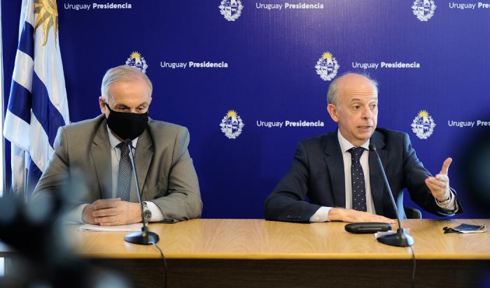 Ministro de Defensa, Javier García, y subsecretario Rivera Elgue