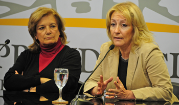 Ministra de Industria, Energía y Minería, Carolina Cosse, en conferencia tras Consejo de Ministros