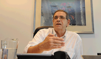 Carlos Díaz.