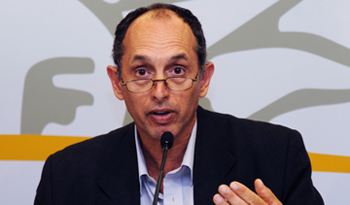 Presidente de UTE Gonzalo Casaravilla Presidente de UTE Gonzalo Casaravilla