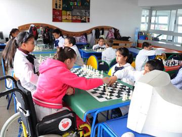 Alumnos en escuela de tiempo completo