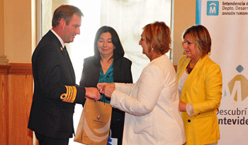 Ministra Liliam Kechichian abre temporada de cruceros