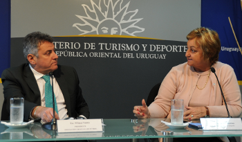 Ministra de Turismo Liliam Kechichian y presidente de la AUF, Wilmar Valdez