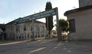 Entrada a las instalaciones del Puerto de Paysandú