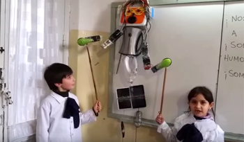 Dúo de escolares