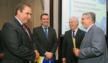 Pablo Ferreri en clausura del Primer Encuentro de Referentes de Fortalecimiento de las Aduanas