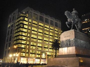 Fachada de la Torre Ejecutiva de Presidencia