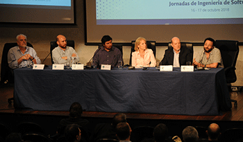 Carolina Cosse en las “Primeras jornadas de ingeniería de software”