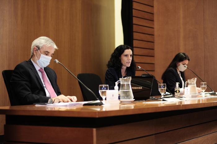 Ministra Arbeleche detalló medidas de apoyo social, laboral y productivo del Gobierno