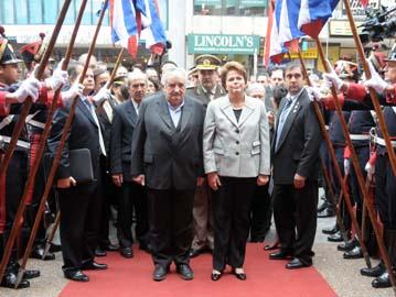 Presidentes arribando a la Cancillería