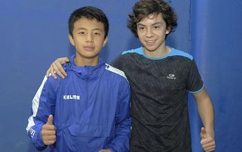 Deportistas de China y Uruguay