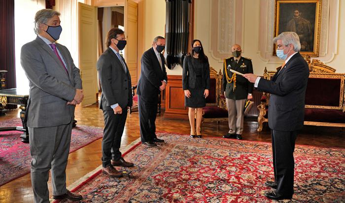 Presidente Lacalle Pou con embajador de la República Argentina, Alberto Juan Bautista Iribarne