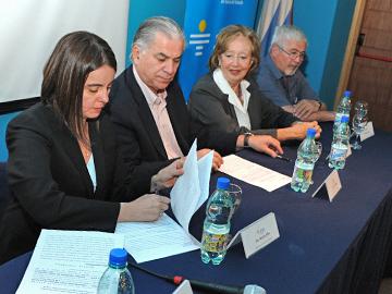 Venegas, Muñoz, Silva y Luongo