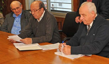 Ministro Rossi, en firma de convenio por obras en Carmelo
