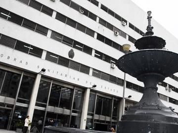 Fachada de edificio de OSE