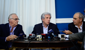 Presidente Vázquez en conferencia de prensa en Cerro Largo