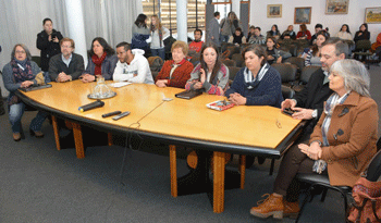 Acto de anuncio de eslecciones en Consejo de Formación en Educación