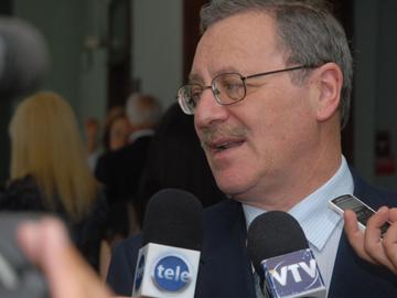 Ricardo Ehrlich, ministro de Educación y Cultura
