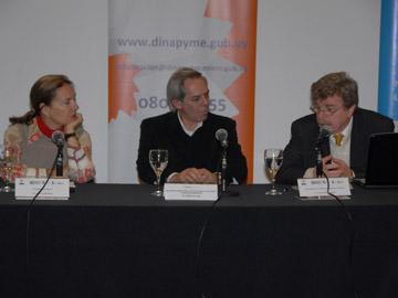 Mesa en el seminario “Las PYMES en el laberinto de las políticas”