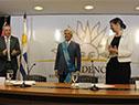 El presidente Tabaré Vázquez recibe título "honoris causa" de la Universidad de Deakin El presidente Tabaré Vázquez recibe título "honoris causa" de la Universidad de Deakin