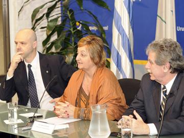Autoridades en reunión IX del Grupo de Buenos Aires
