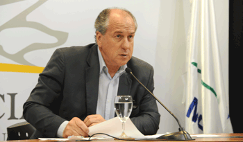 Ministro Ernesto Murro