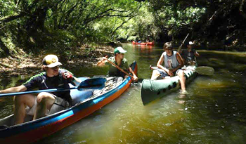 Canotaje en el río Queguay