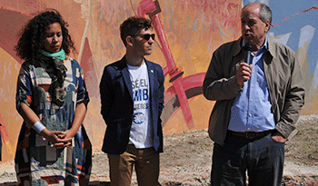 Murro en acto de descubrimiento del mural "Gracias a vos"