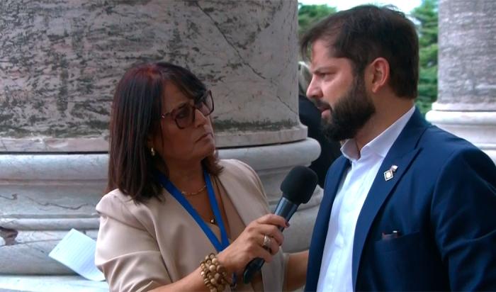 Mónica de León y Gabriel Boric
