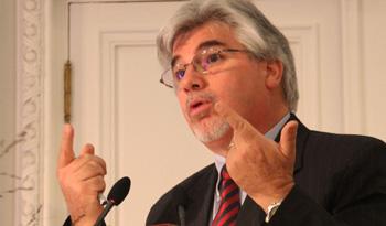 Ministro Tabaré Agerre