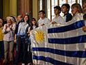 Delegación de estudiantes que participará de la XXV edición de los Juegos Deportivos Escolares recibió el Pabellón Nacional