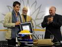 Reconocimiento al piloto uruguayo Santiago Urrutia