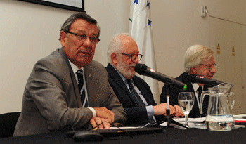 Canciller Rodolfo Nin Novoa expone en presentación de estudio de la OCDE