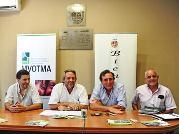 Ministro de Vivienda, Francisco Beltrame e intendente, Armando Castaingdebat