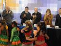Presentación artística de niños al cierre del Consejo de Ministros Abierto de Batlle y Ordóñez