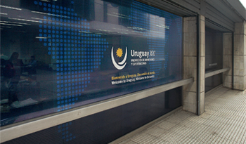Fachada de Uruguay XXI