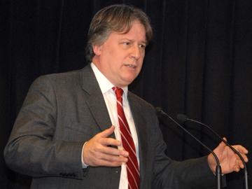 Ministro de Economía y Finanzas Fernando Lorenzo