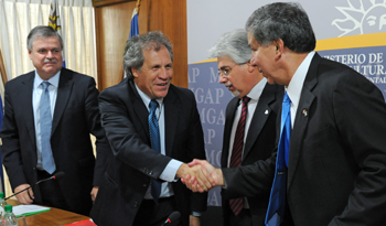 Embajador Carlos Pita, Canciller Almagro, ministro Aguerre y subsecretario de Agricultura de EE.UU, Edward Ávalos