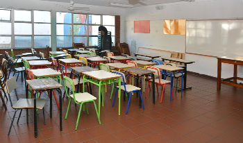 Las aulas esperan a la generación de primer año