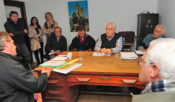 Ministro Rossi reunido en Minas